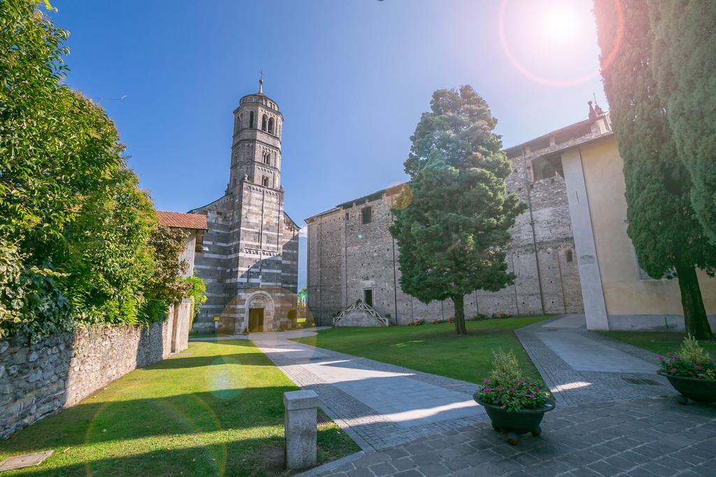 Residence Riva Del Lario Gravedona Eksteriør bilde