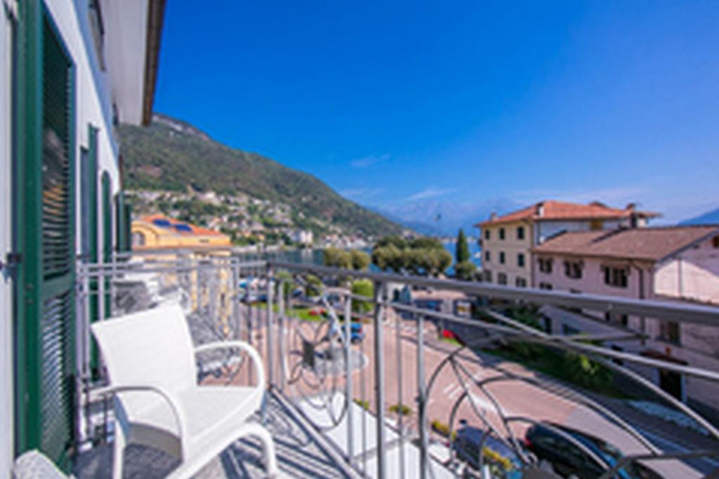 Residence Riva Del Lario Gravedona Eksteriør bilde