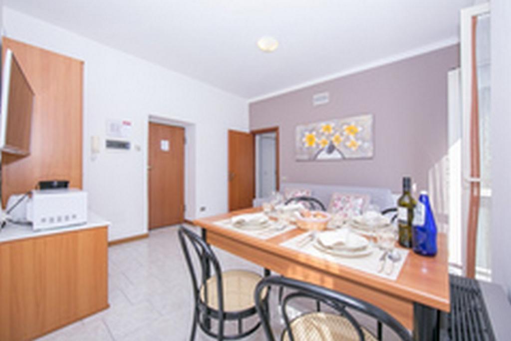 Residence Riva Del Lario Gravedona Eksteriør bilde